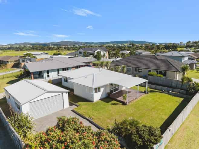 12 Dune Lake Place, Ruakaka