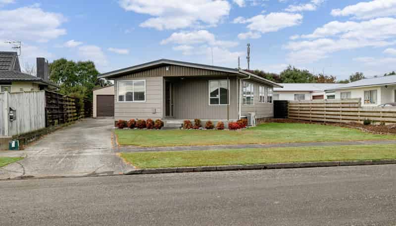 10 Geraldine Crescent, Cloverlea