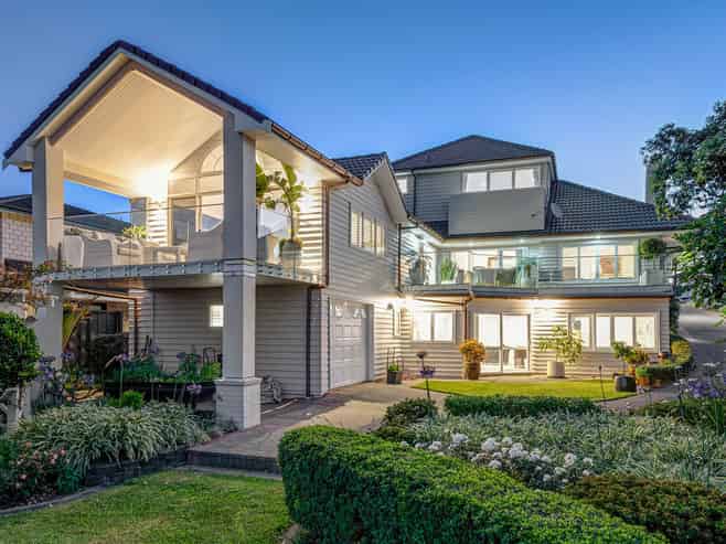 27 Clansman Terrace, Gulf Harbour