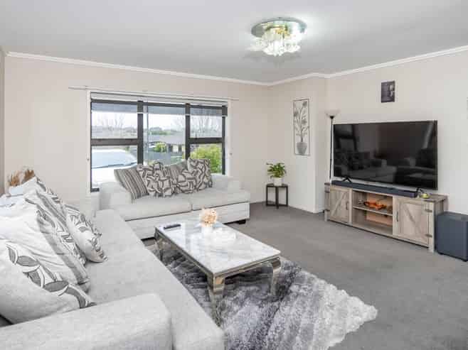 54 Farnborough Drive, Nawton