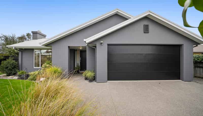 11 Pascoe Drive, Woodend