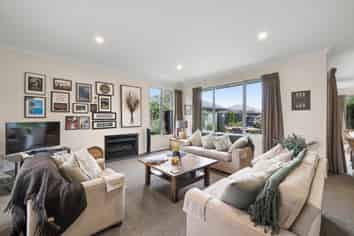 11 Pascoe Drive, Woodend