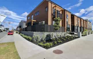 64 Nugget Ave, Hobsonville