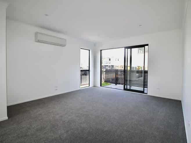 64 Nugget Ave, Hobsonville