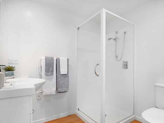 8/101 Caledonian Road, Saint Albans