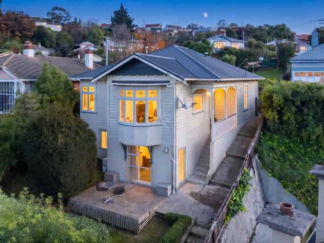 18  Burnett Street, CALTON HILL