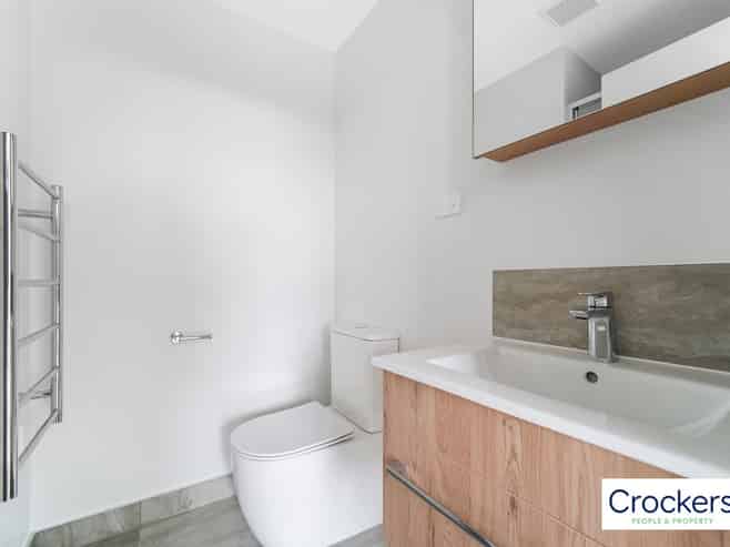 4/10 Treasure Lane, Te Atatu South