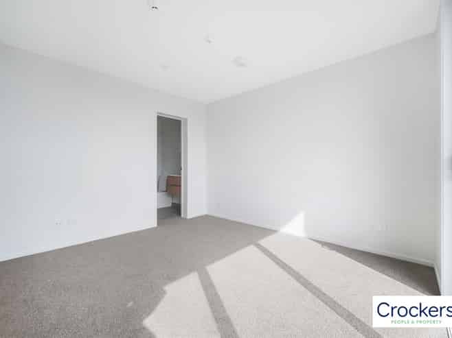 4/10 Treasure Lane, Te Atatu South