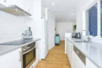 3/40 Strong Street, Saint Johns