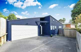 3/40 Strong Street, Saint Johns