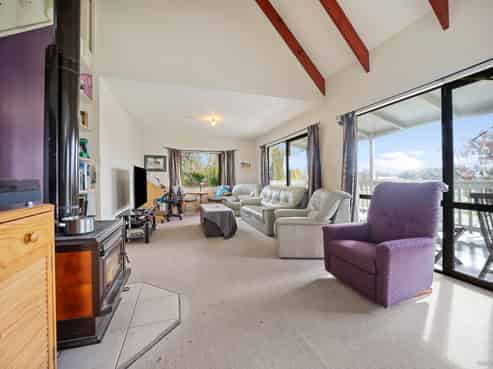 9 Trotting Course Drive, Kumeu