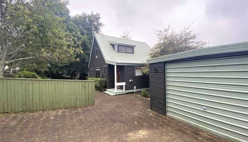 1 Highlands Place, Highlands Park