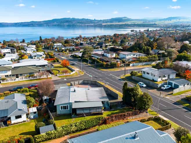 42 Ngamotu Road, Hilltop