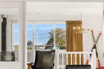 42 Ngamotu Road, Hilltop
