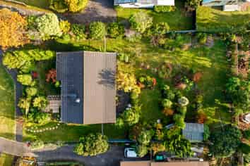 32 Charles Crescent, Rainbow Point