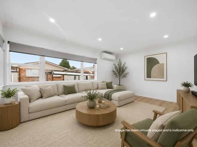 2/62 Great South Road, Papakura