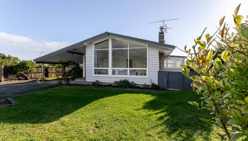 15 Arawhata Road, Paraparaumu