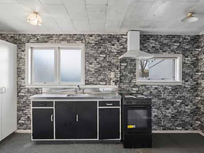 232 Great South Road, Huntly