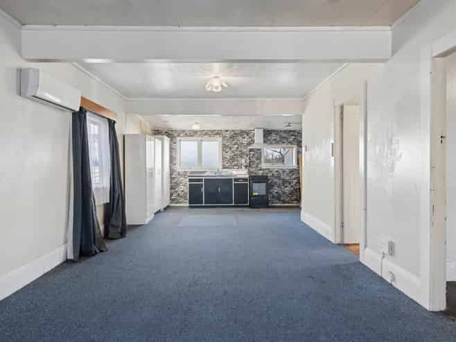 232 Great South Road, Huntly