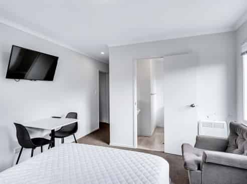 D/8/30 Hunter Street, Hamilton Lake