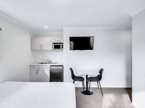 D/8/30 Hunter Street, Hamilton Lake
