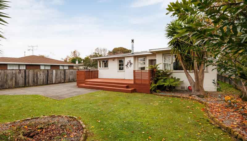 296 Tremaine Avenue, Takaro