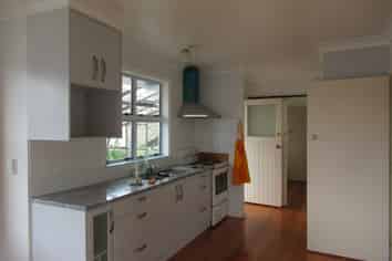 32 Bartholomew Road, Levin