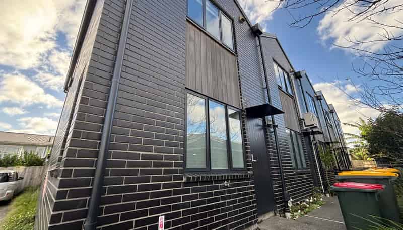 4/63 Taikata Road, Te Atatu Peninsula