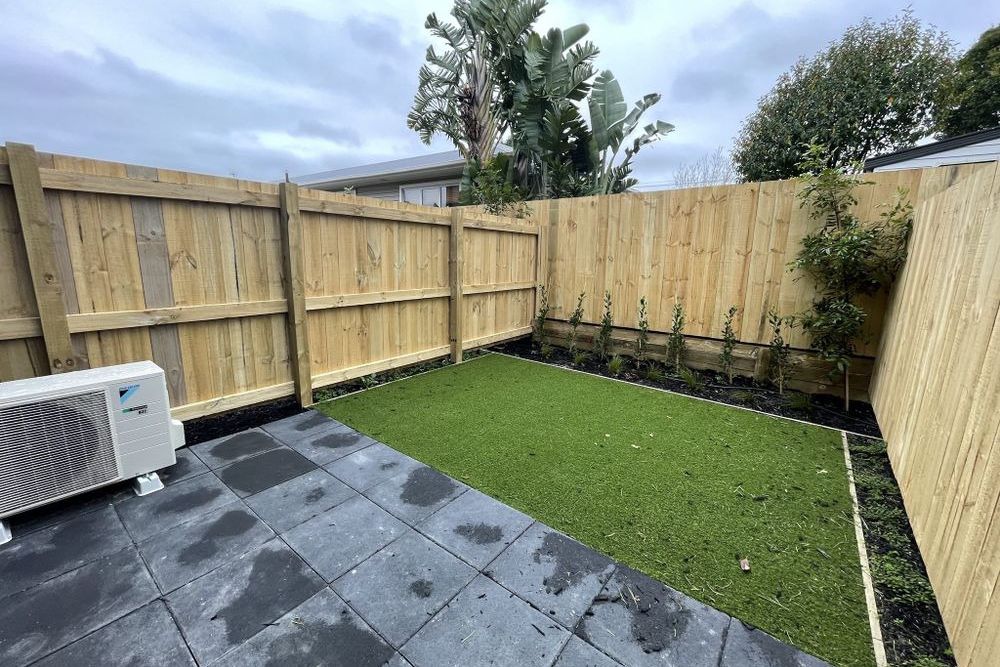 Low maintenance living in Te Atatu Peninsula - Viac