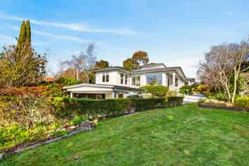 72 McHardy Street, Havelock North