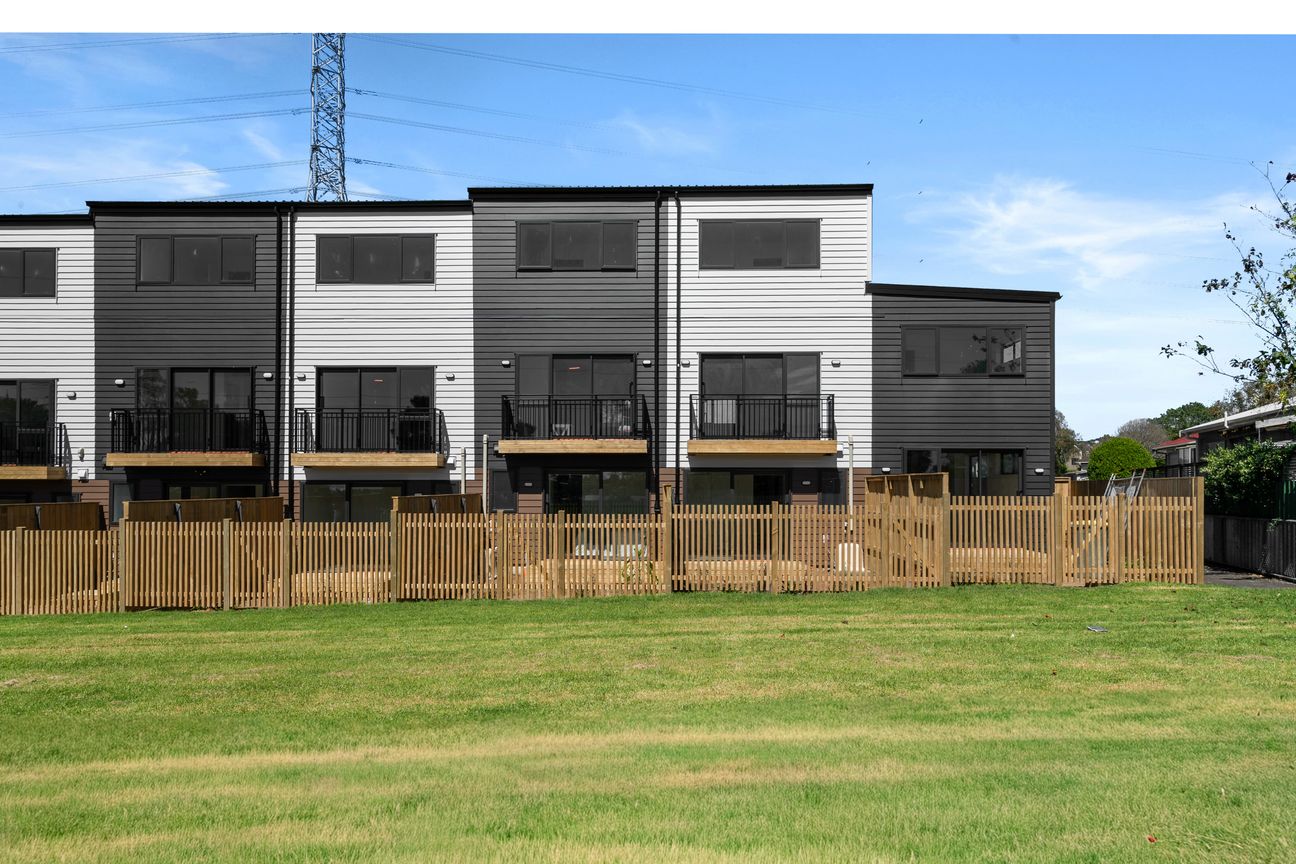 Brand-New Freehold Home in a Prime Massey Location - Vista 2