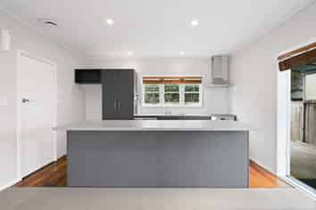 67 Dey Street, Hamilton East