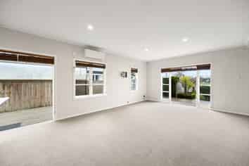 67 Dey Street, Hamilton East