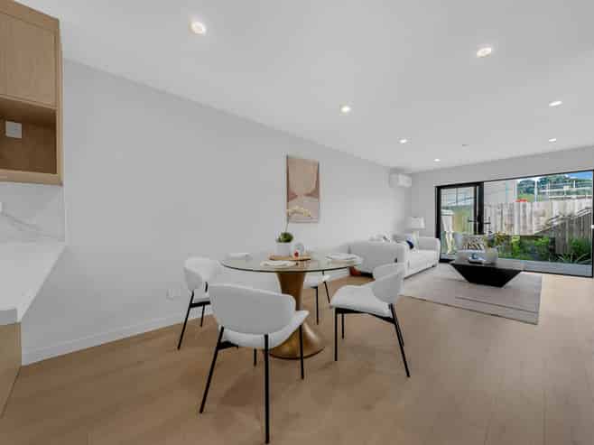 27 Awhi Lane, Massey