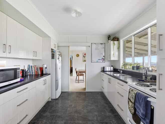 4062 Kaipara Coast Highway, Tauhoa