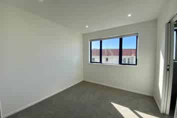 C/206 Archers Road, Glenfield