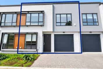 C/73 Kings Road , Panmure