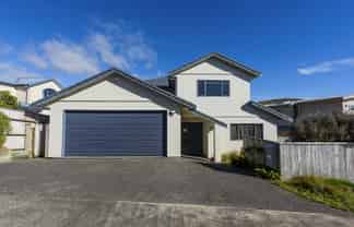 15 Nether Green Crescent , Johnsonville