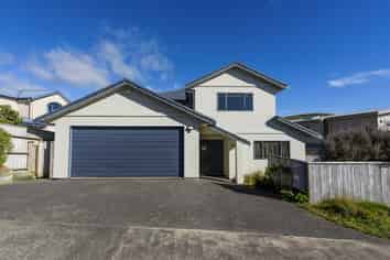 15 Nether Green Crescent , Johnsonville