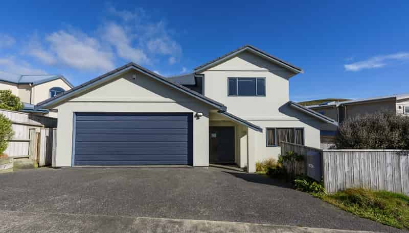 15 Nether Green Crescent , Johnsonville