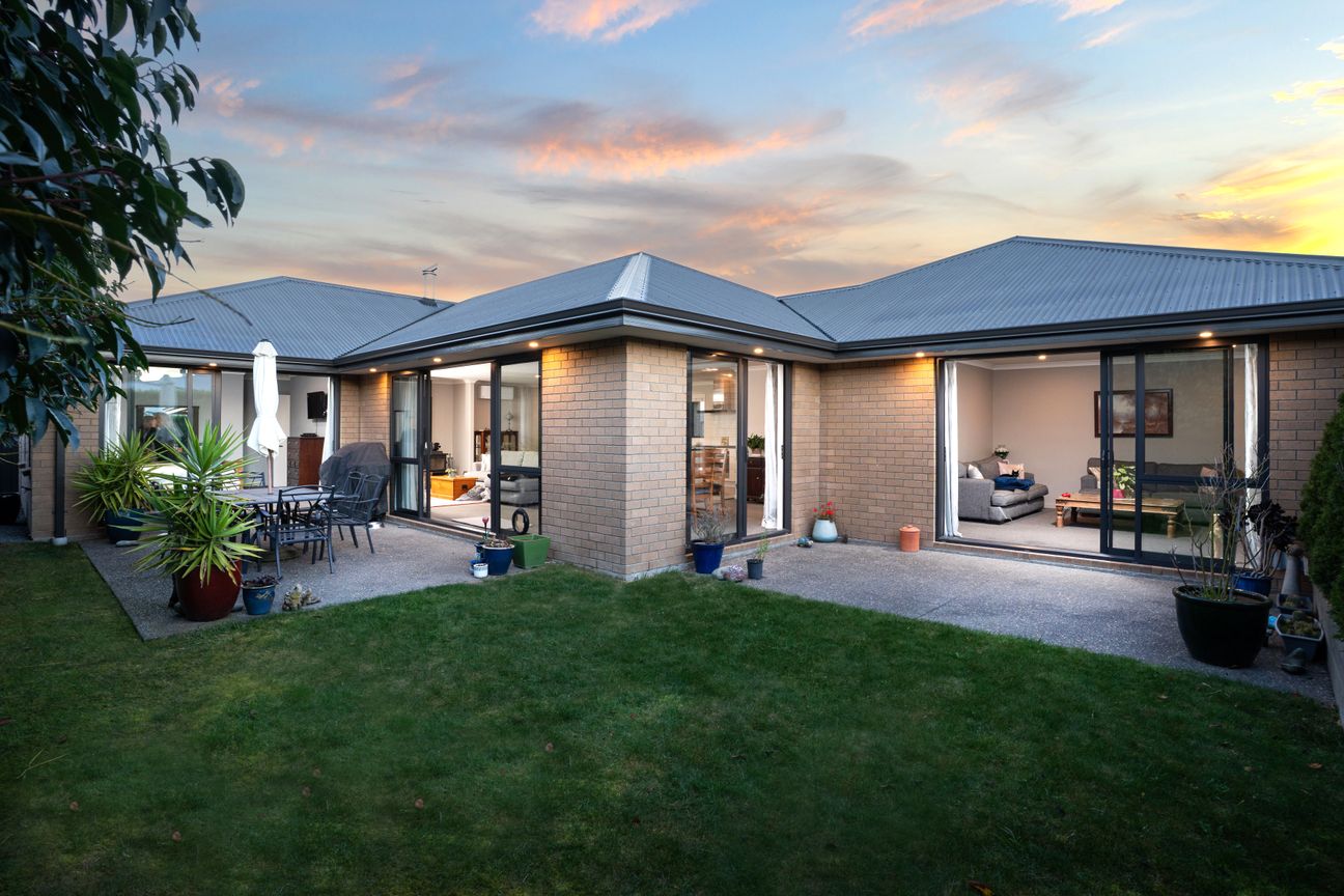 Sun-Soaked, Stylish, and Seriously Spacious - Widok 2