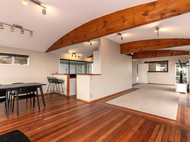 111 Richmond Hill Road, Richmond Hill