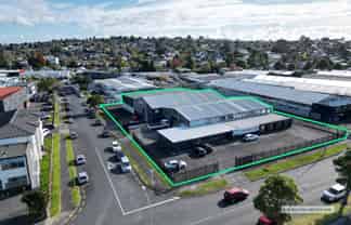 Secure Warehouse & Yard + Dual Access
