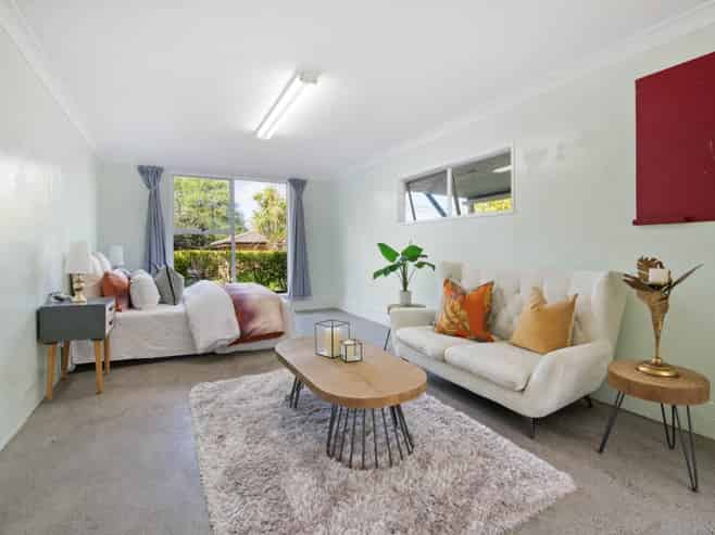 56 Mirrabooka Avenue, Botany Downs