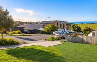 6 Rockpool Road, Orewa