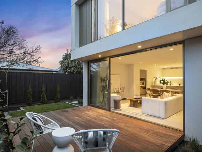 4/22 Clissold Street, Merivale