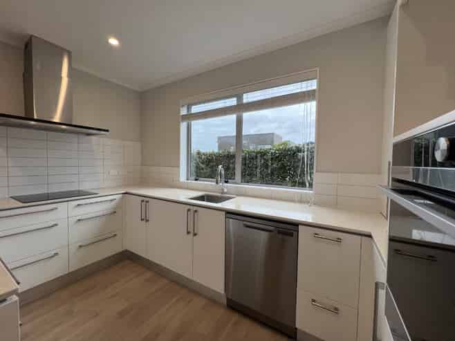 5 George McWhirter Avenue, West Harbour
