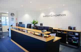 STANDALONE OFFICE WITH HIGH VISIBILITY
