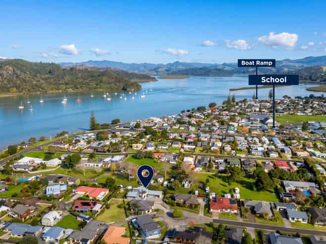 18 Cobham Lane, Whitianga