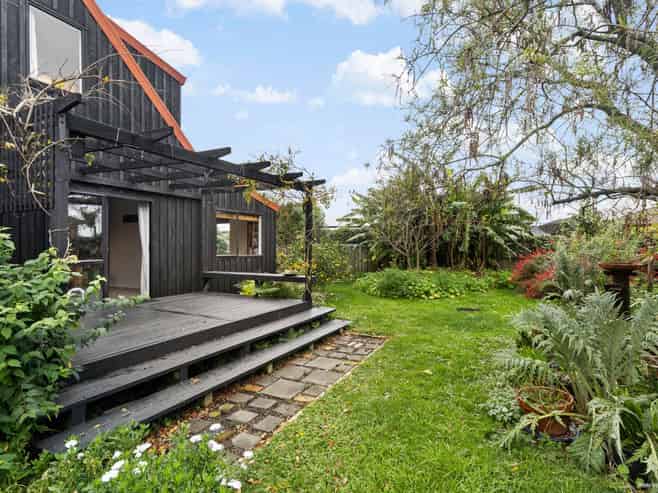 7 Puriri Road, Pukekohe
